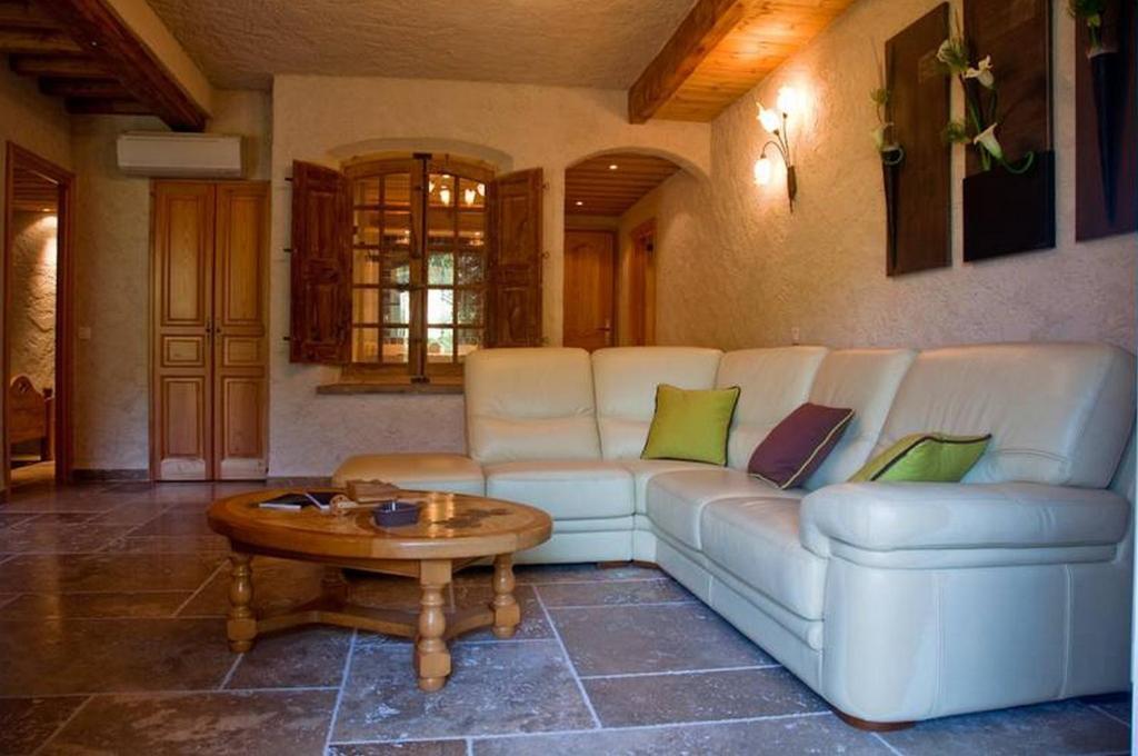L' Escapade Hotel & Restaurant لو براديت المظهر الخارجي الصورة