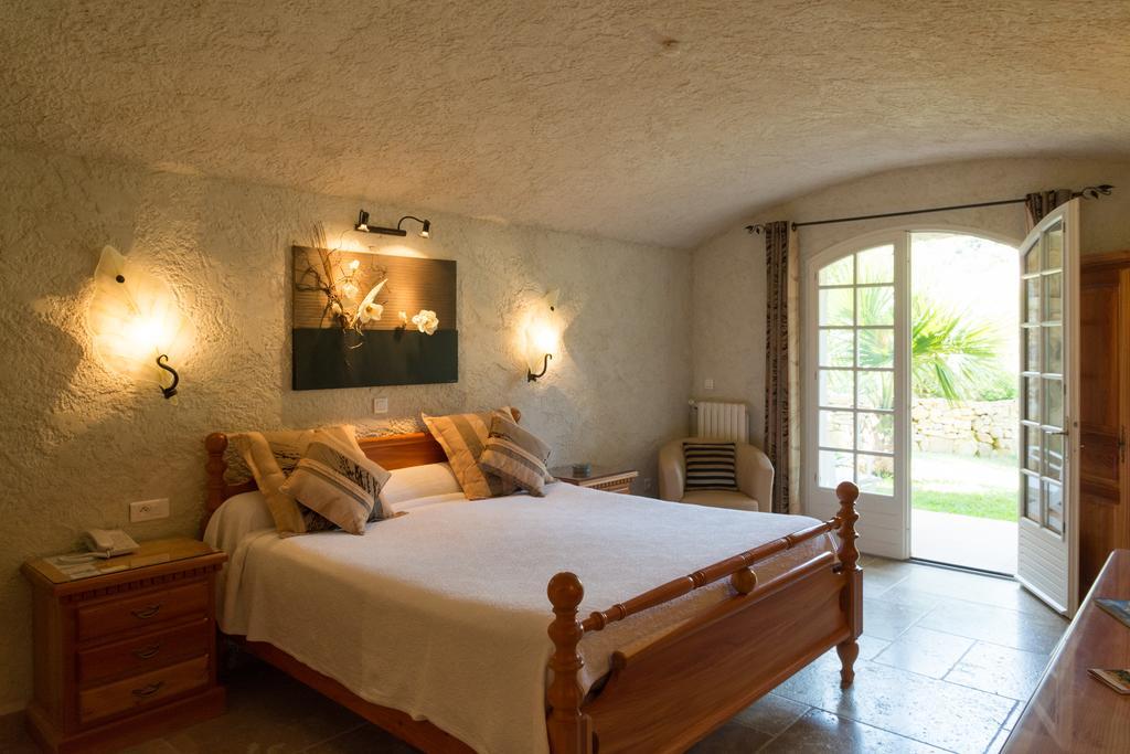 L' Escapade Hotel & Restaurant لو براديت المظهر الخارجي الصورة