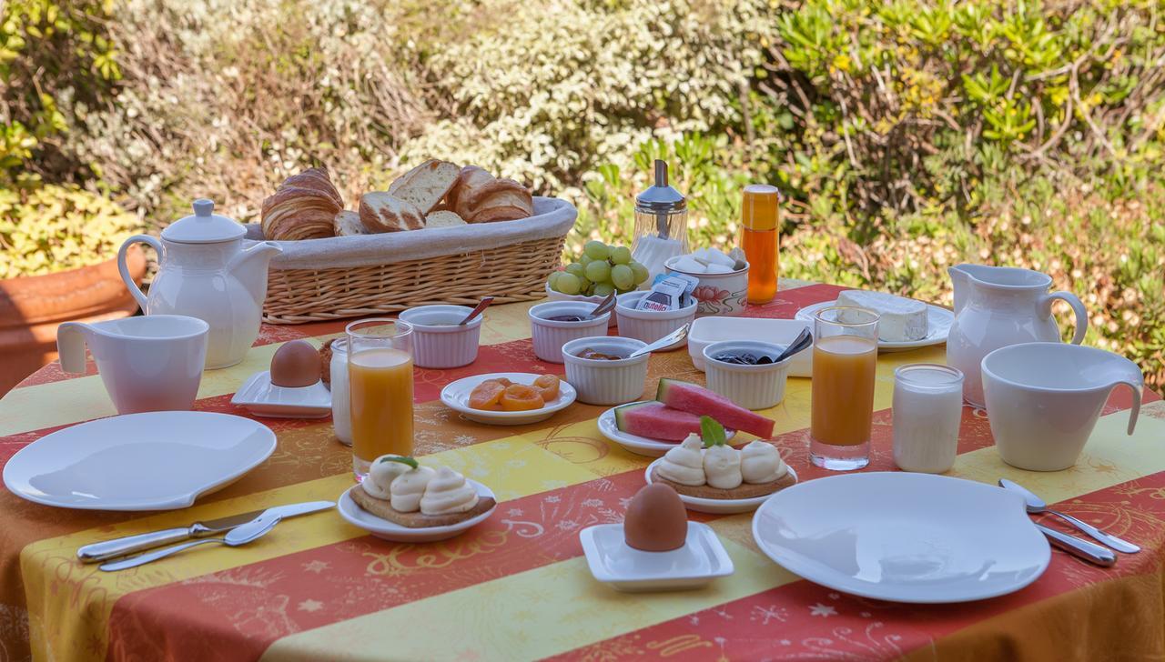 L' Escapade Hotel & Restaurant لو براديت المظهر الخارجي الصورة