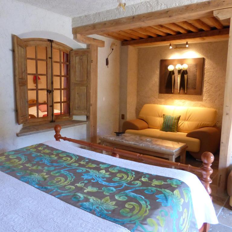 L' Escapade Hotel & Restaurant لو براديت المظهر الخارجي الصورة